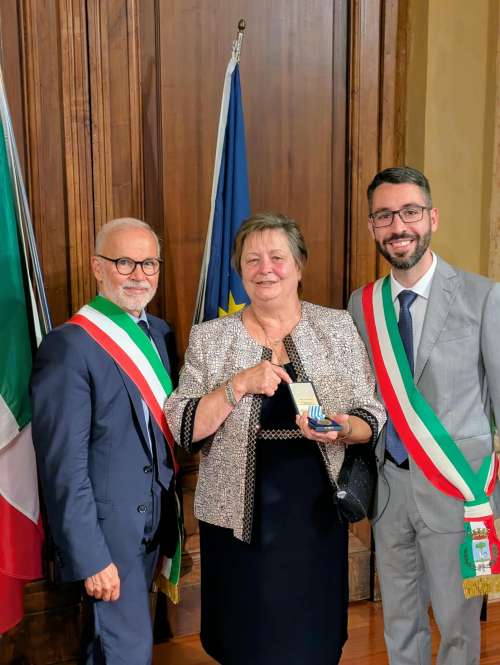 Alla consegna delle Medaglie d\'Onore in memoria di internati nei lager nazisti, anche una cittadina parabiaghese 